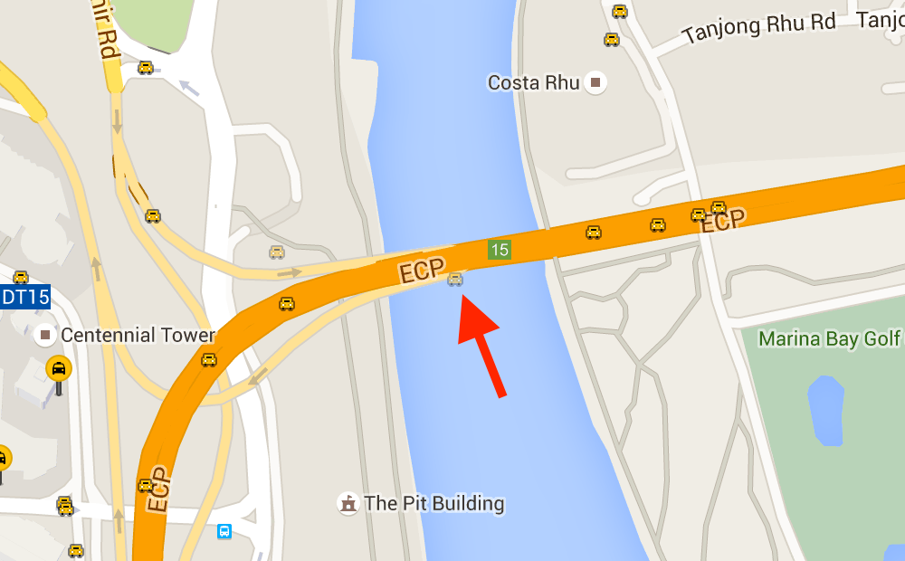 Taxi stuck at ECP highway bridge
